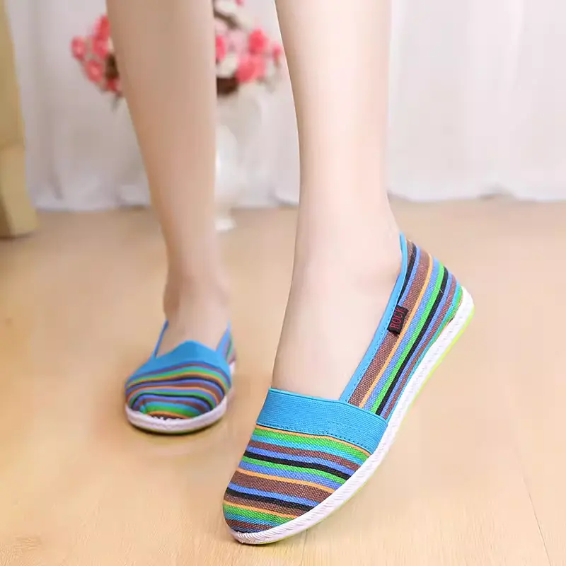 CT652 - rainbow soft sole Beijing cloth shoes (2)