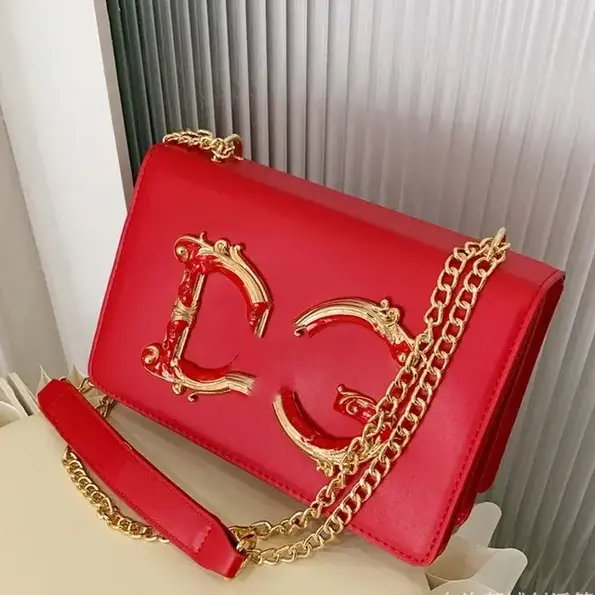 BG158 – Women’s High-quality textured banquet small square bag (8)