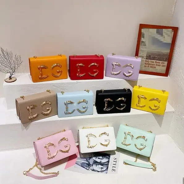 Women's High-quality textured banquet small square bag
