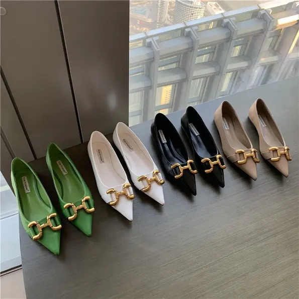 Versatile Pointed Metal Buckle Flat Shoes