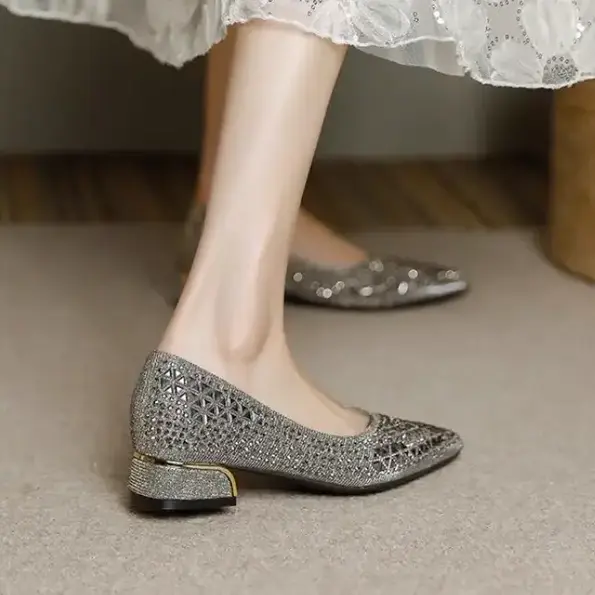 CT711 – Women’s Brand pointed-toe thick heel single shoes for women, spring and summer (4)