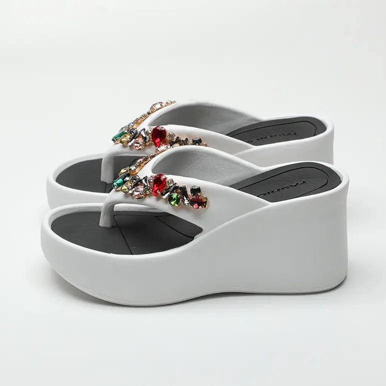 CT258 – Women’s summer non-slip thick-soled beach sandals (5)