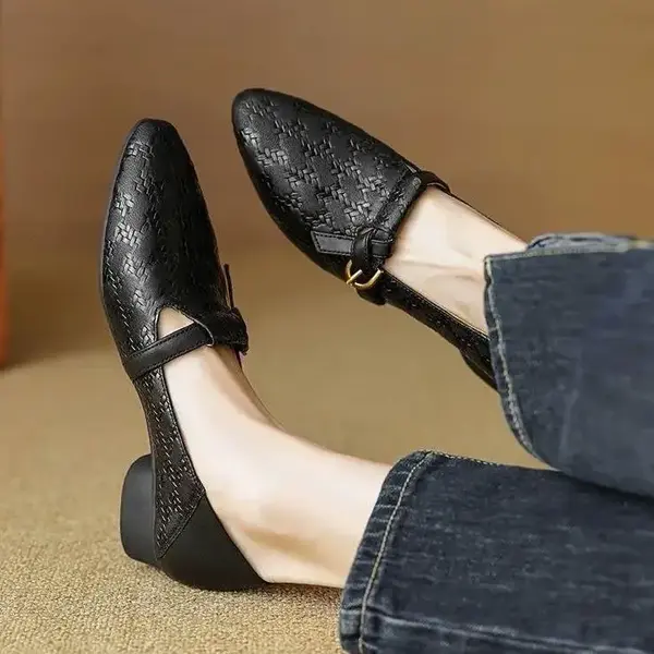 CT2560 – Brand special price red dragonfly leather soft sole single shoes (2)