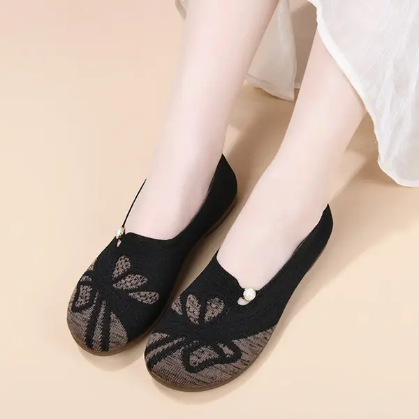 CT2559 – Old Beijing Cloth Shoes for Women (1)