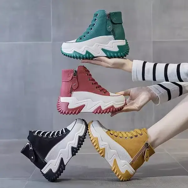 Women's lightweight chunky sneakers