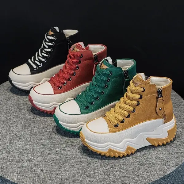 CT2538 – Women’s lightweight chunky sneakers (1)