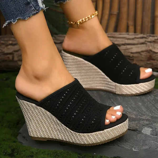 CT412 – Women’s New Style, Thick Sole, Platform, Toe-Swept shoes (5)