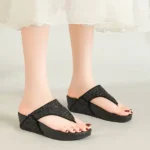 TP156 – Women’s Rhinestone Flip-Flops for Summer Outer Wear (5)