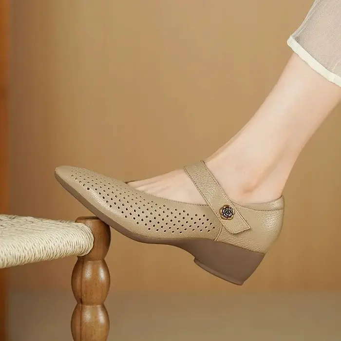 Branded Genuine Leather Retro Shoes