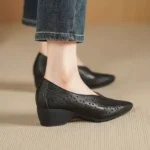 CT1269 – Brand Special Offer Genuine Leather Retro Single Shoes (2)