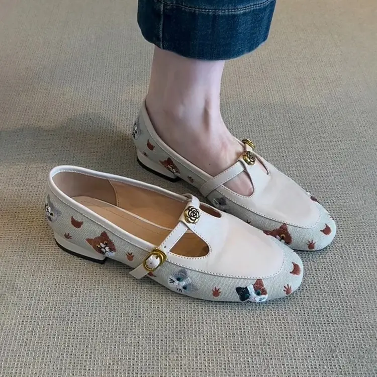 Fragrant Style Cut Out T-Shaped shoe
