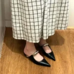 CT1308 – Pointed-Toe with Metal Chunky Heels (2)