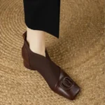 CT2601 – Women’s Square-Toe Leather Shoes (4)