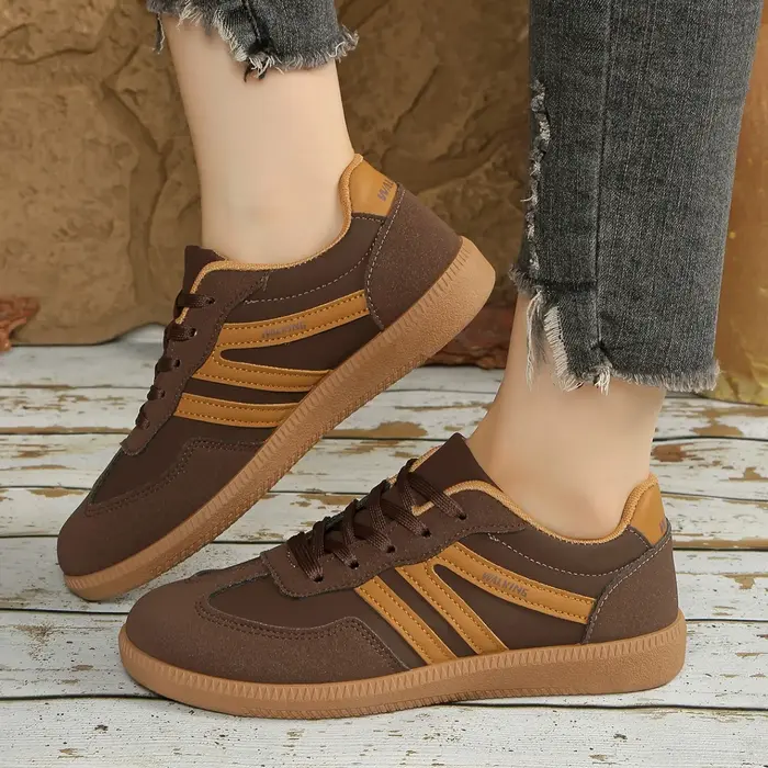 Women’s Casual Sneakers