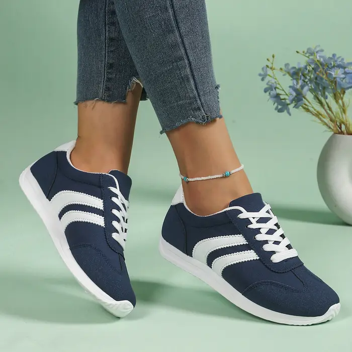 CT2613 – Low-Top Round-Toe Lace-Up Casual Shoes (4)