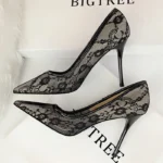 CT1340 – Shallow mouth pointed mesh hollow lace shoes (4)