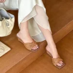 CT1355 – Women’s French-Style Woven Wedge Mule Sandals(7)