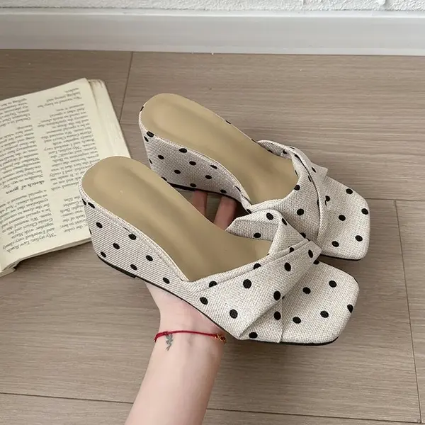 CT1355 – Women’s French-Style Woven Wedge Mule Sandals(7)