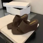CT1361 – Niche Wedge Design Clip Toe Open Toe Sandals (3)