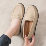 CT2628 – Thick-Soled Wedge Heels Single (1)